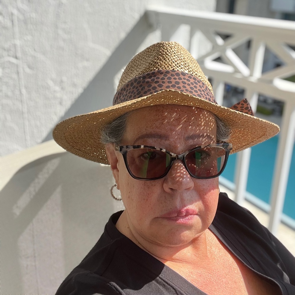 Meet your Posher, Elsie